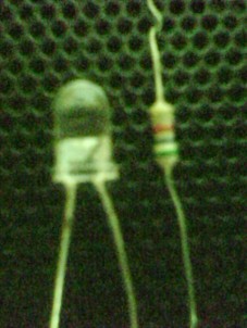 Led de 5 mm e Resistor 0,5h
